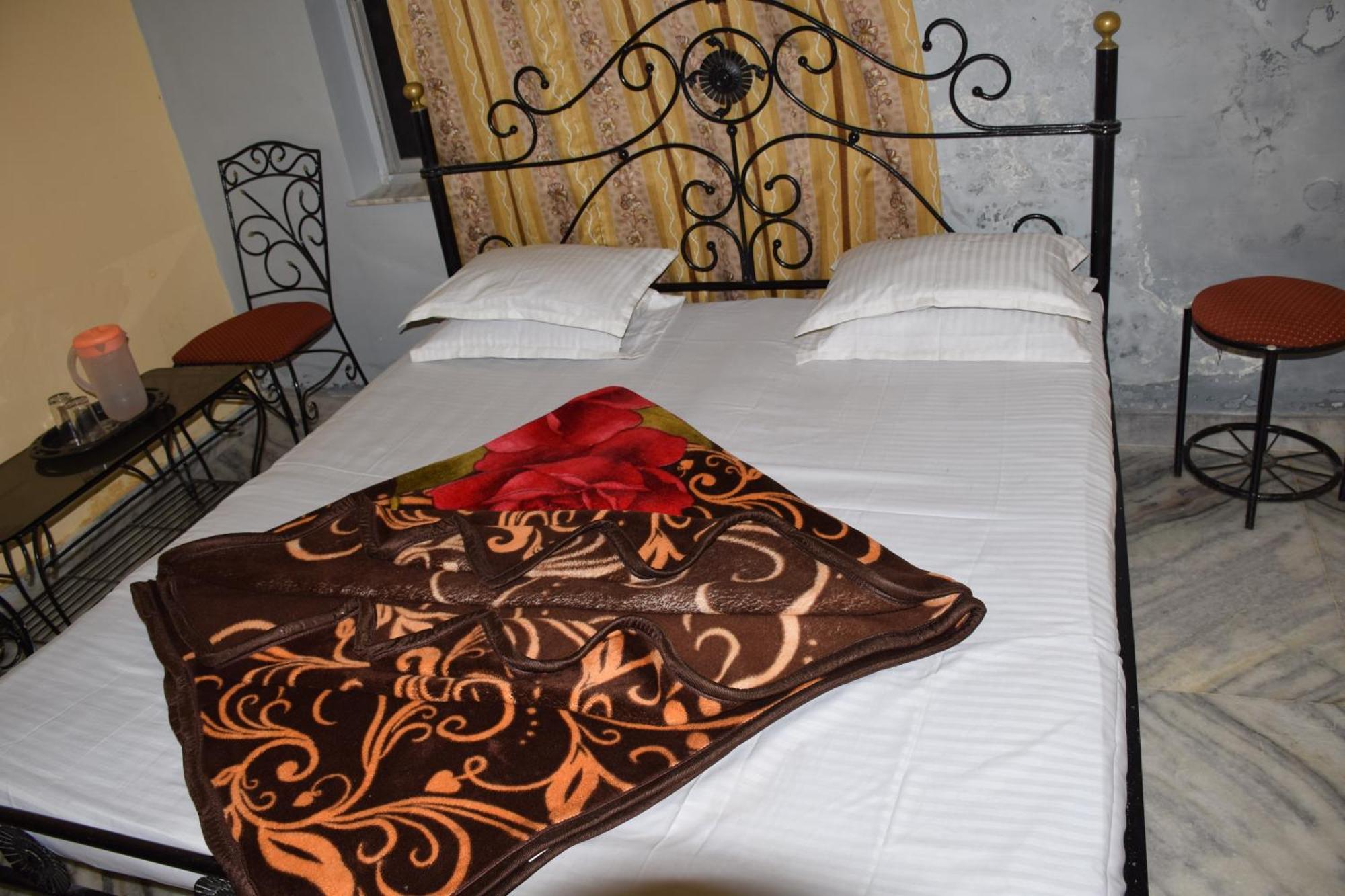 Hotel Deep Valley Mount Abu Exterior foto