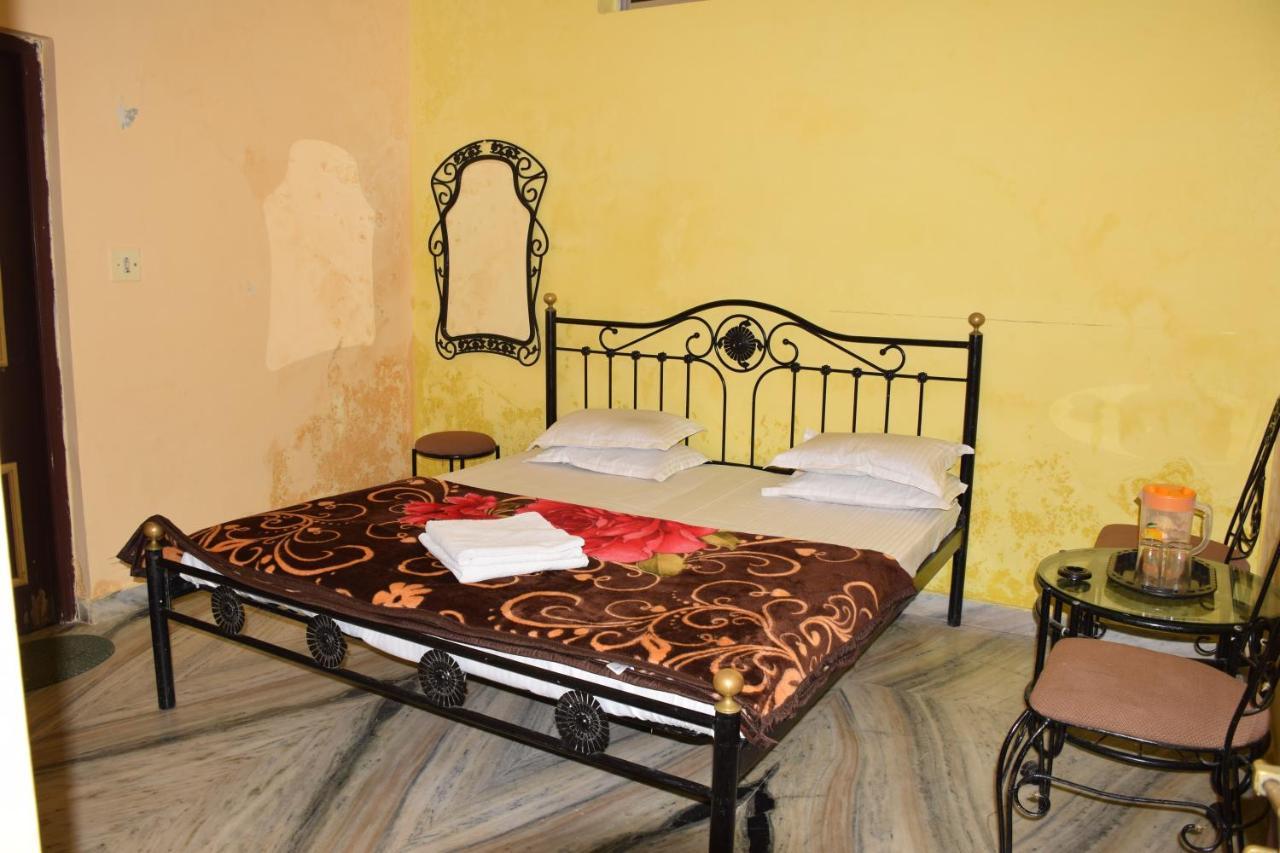 Hotel Deep Valley Mount Abu Exterior foto