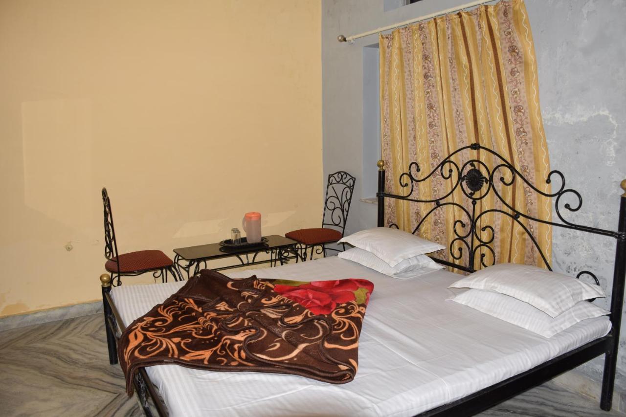 Hotel Deep Valley Mount Abu Exterior foto